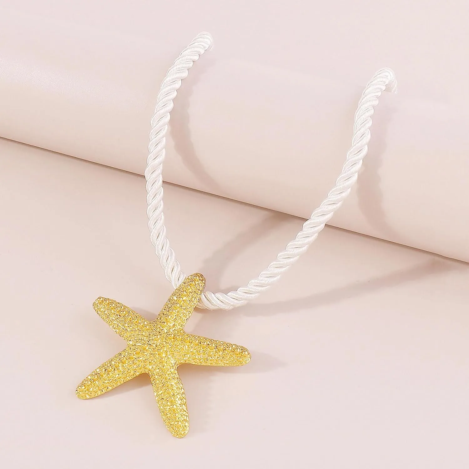 Dcfywl731 Starfish Necklace for Women Gold Shell Pendant Necklaces Seashell Charm Necklace Boho Puka Shell Summer Beach Surfer Jewelry Outfits Accessories