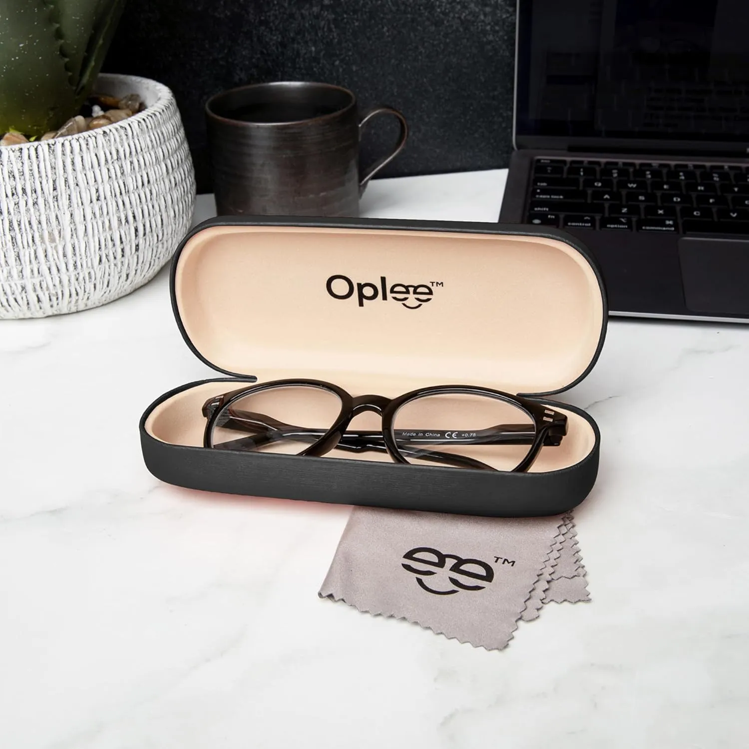 Oplee? Hard Shell Eyeglass Case with Grey Microfiber Cloth